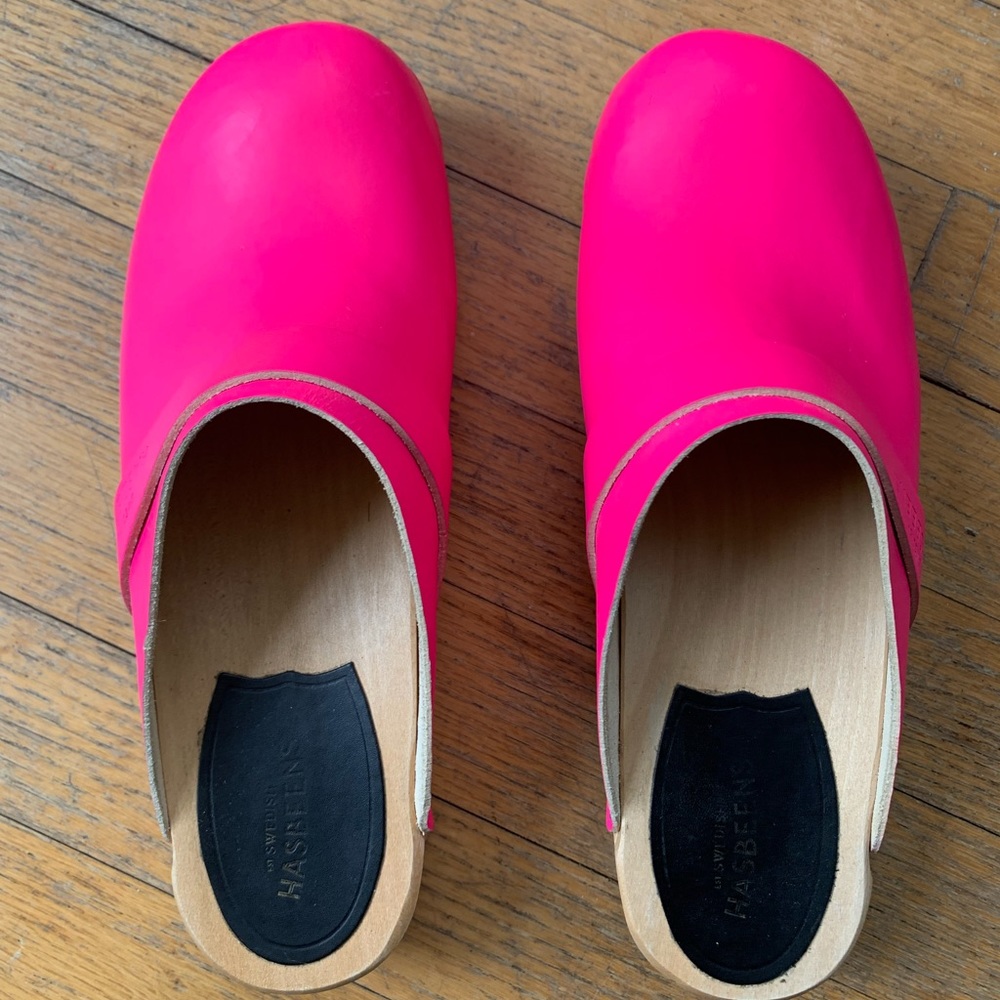 Neon Pink leather Swedish Hasbeens wooden clogs sz 38